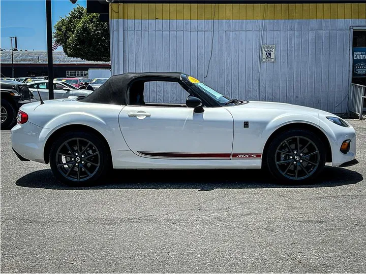 WHITE, 2013 MAZDA MX-5 MIATA Image 6