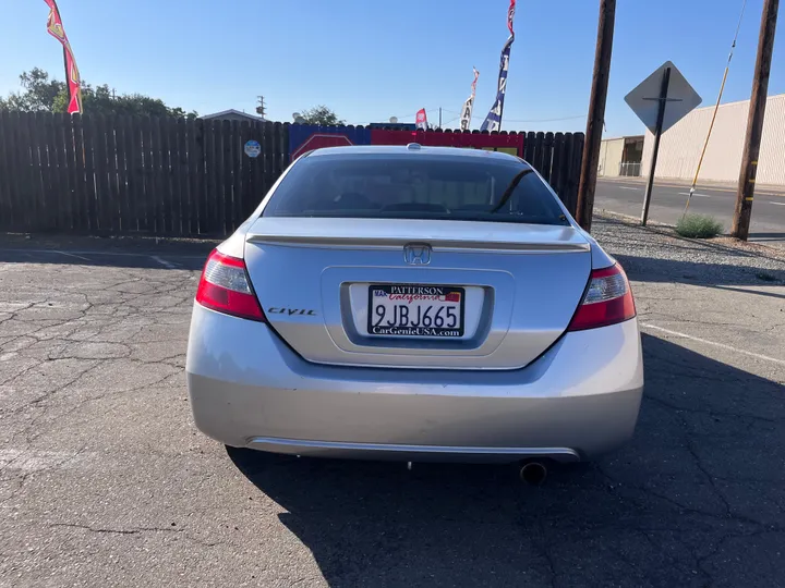SILVER, 2009 HONDA CIVIC Image 5