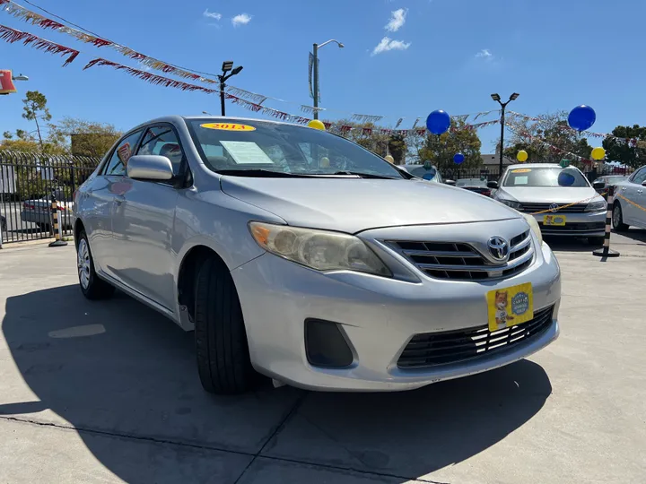 2013 TOYOTA COROLLA Image 3