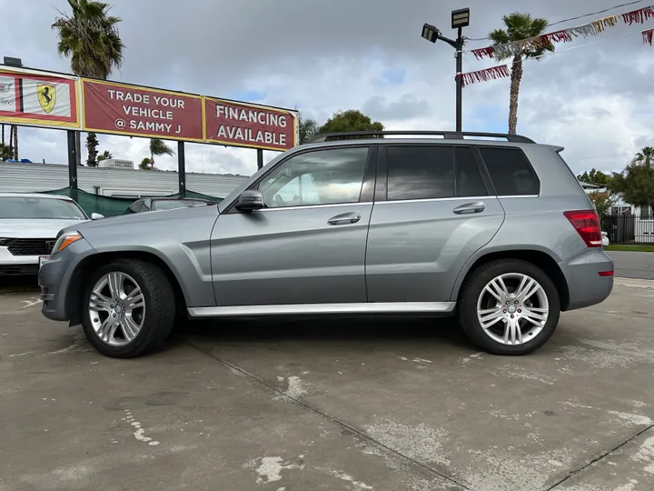 GRAY, 2015 MERCEDES-BENZ GLK-CLASS Image 8