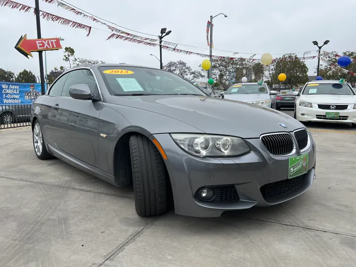 GREY, 2013 BMW 3 SERIES Image 3