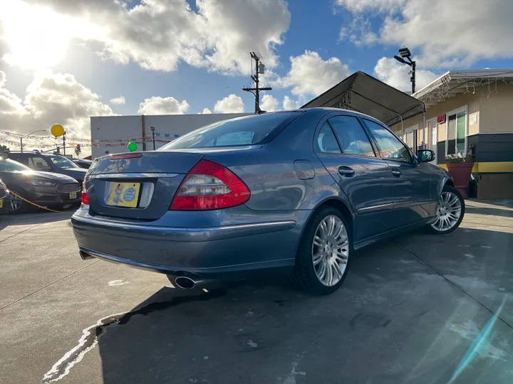 Blue, 2007 Mercedes-Benz E-Class Image 5