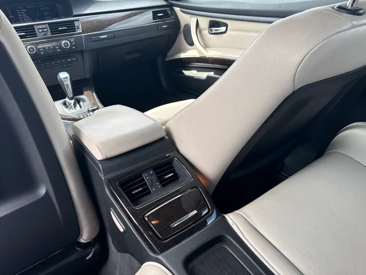 BLACK, 2012 BMW 3 SERIES Image 13