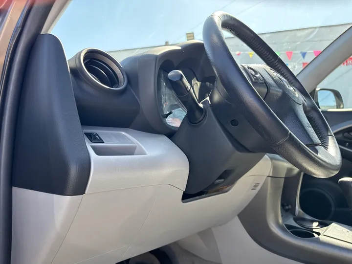 BROWN, 2012 TOYOTA RAV4 Image 14