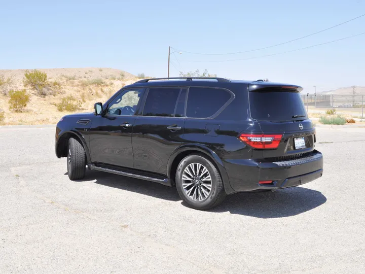 BLACK, 2021 NISSAN ARMADA Image 5