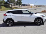 WHITE, 2020 NISSAN KICKS Thumnail Image 8