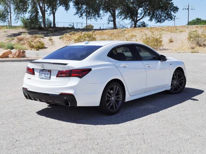 WHITE, 2018 ACURA TLX Image 7