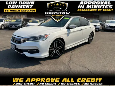 WHITE, 2017 HONDA ACCORD Image 