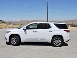 WHITE, 2019 CHEVROLET TRAVERSE Thumnail Image 4