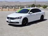 WHITE, 2019 VOLKSWAGEN PASSAT Thumnail Image 3