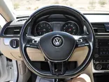 WHITE, 2019 VOLKSWAGEN PASSAT Thumnail Image 16