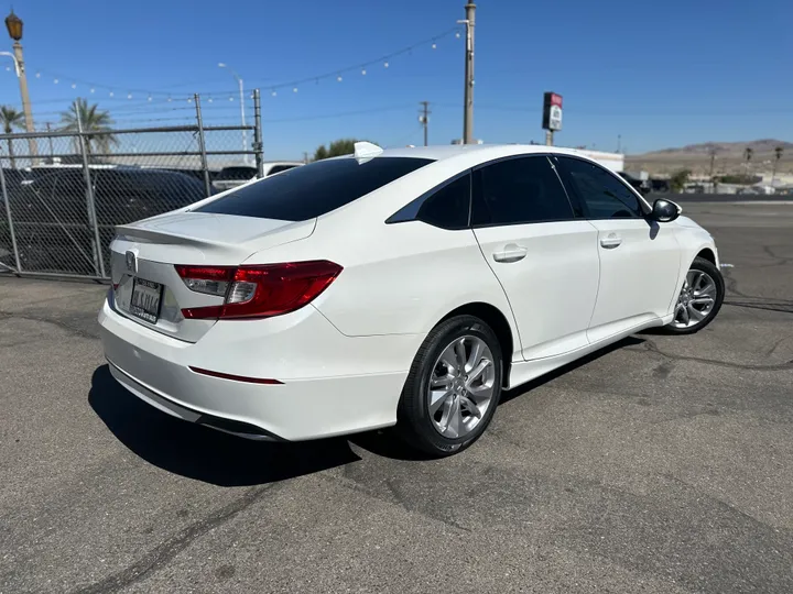 WHITE, 2019 HONDA ACCORD Image 2