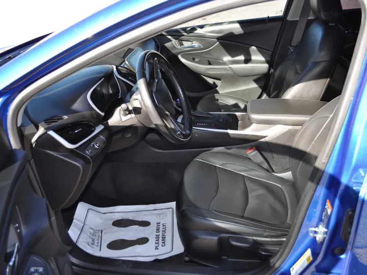 BLUE, 2018 CHEVROLET VOLT Image 11