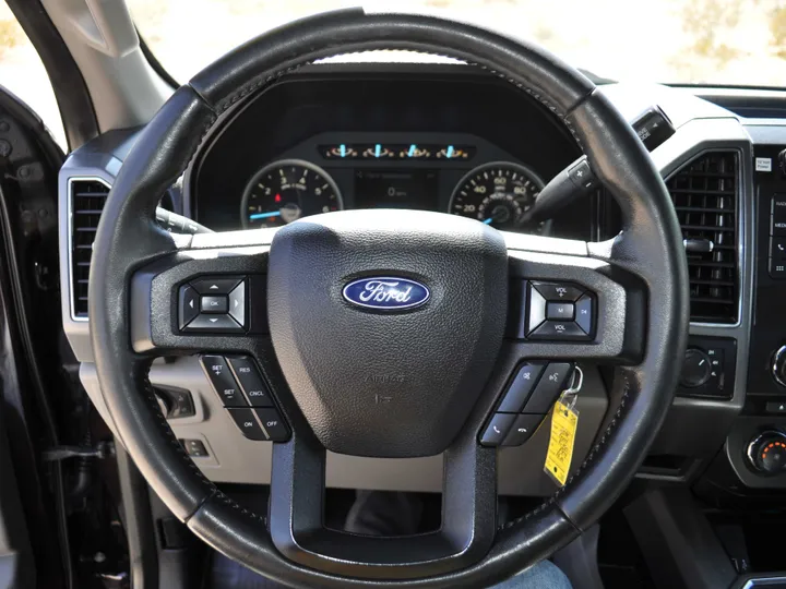 BURGUNDY, 2018 FORD F150 SUPERCREW CAB Image 13