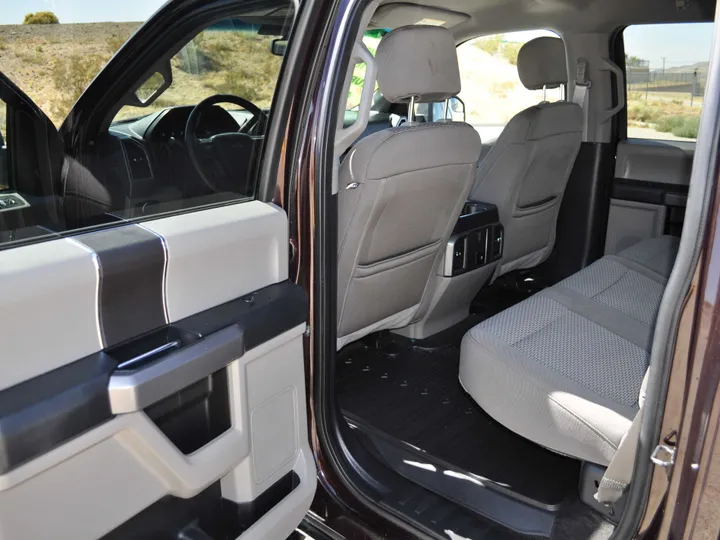 BURGUNDY, 2018 FORD F150 SUPERCREW CAB Image 22