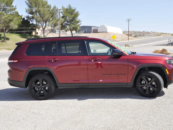 BURGUNDY, 2021 JEEP GRAND CHEROKEE L Image 8