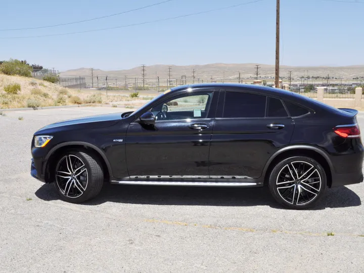 BLACK, 2020 MERCEDES-BENZ MERCEDES-AMG GLC COUPE Image 4