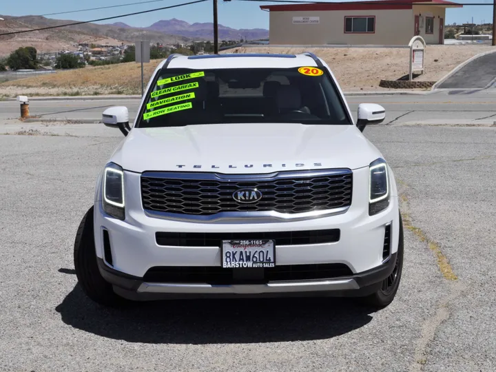 WHITE, 2020 KIA TELLURIDE Image 2