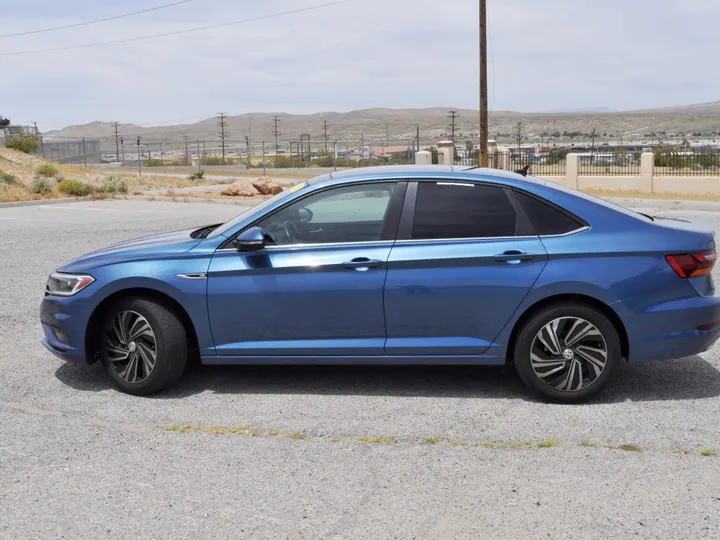 BLUE, 2019 VOLKSWAGEN JETTA Image 4