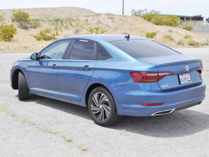 BLUE, 2019 VOLKSWAGEN JETTA Image 5