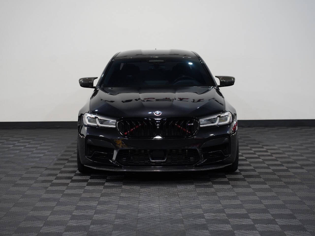 BLACK SAPPHIRE METALLIC, 2021 BMW M5 Image 4
