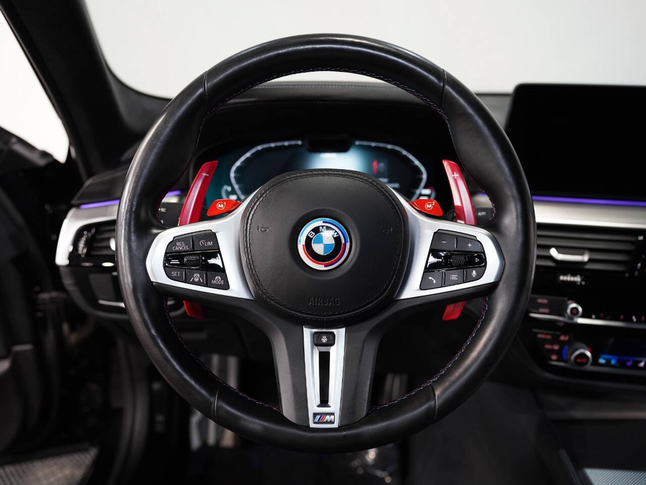 BLACK SAPPHIRE METALLIC, 2021 BMW M5 Image 46
