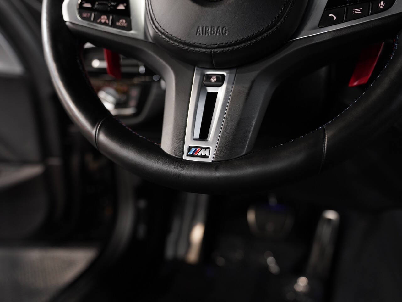 BLACK SAPPHIRE METALLIC, 2021 BMW M5 Image 49