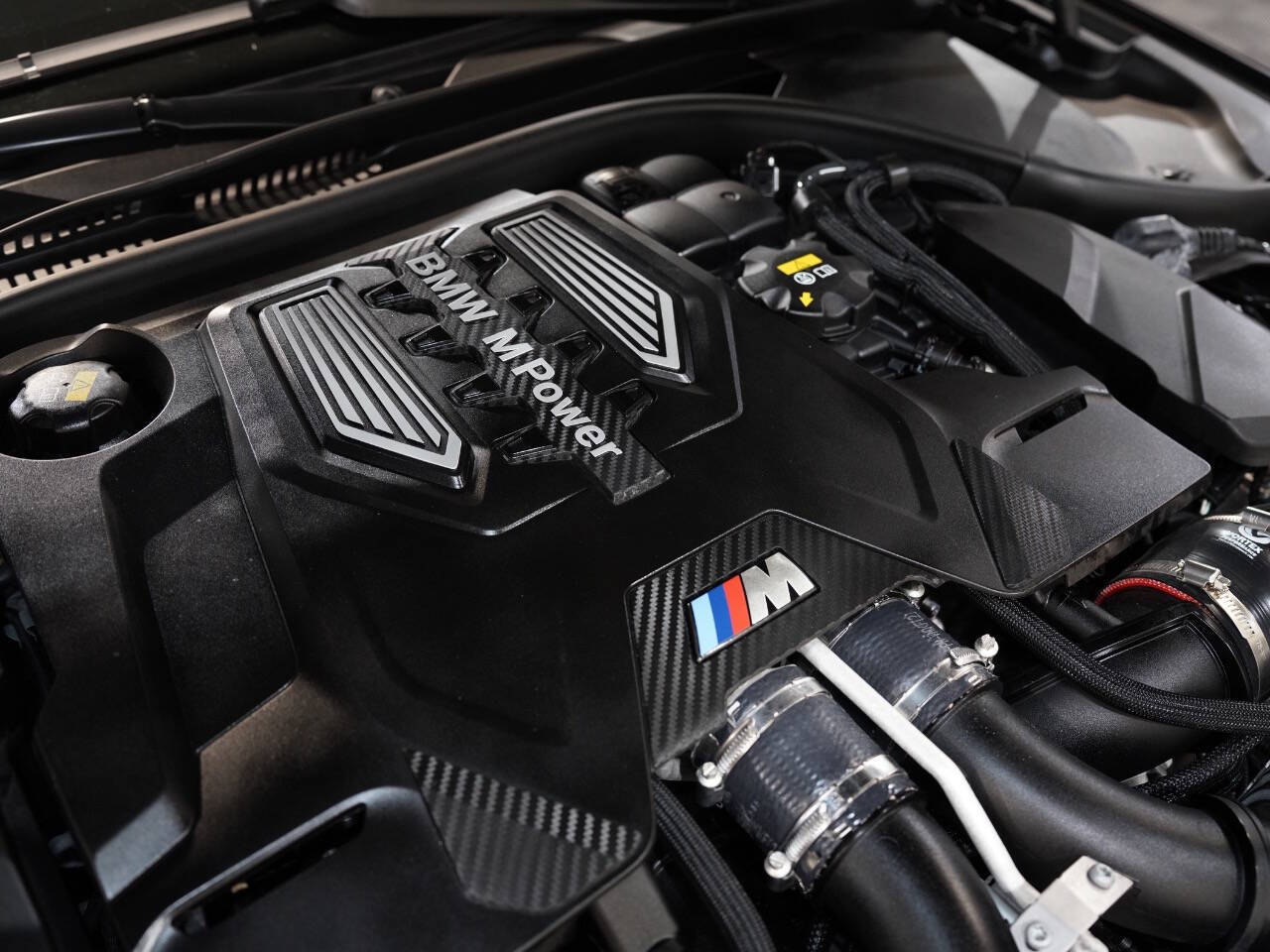BLACK SAPPHIRE METALLIC, 2021 BMW M5 Image 59