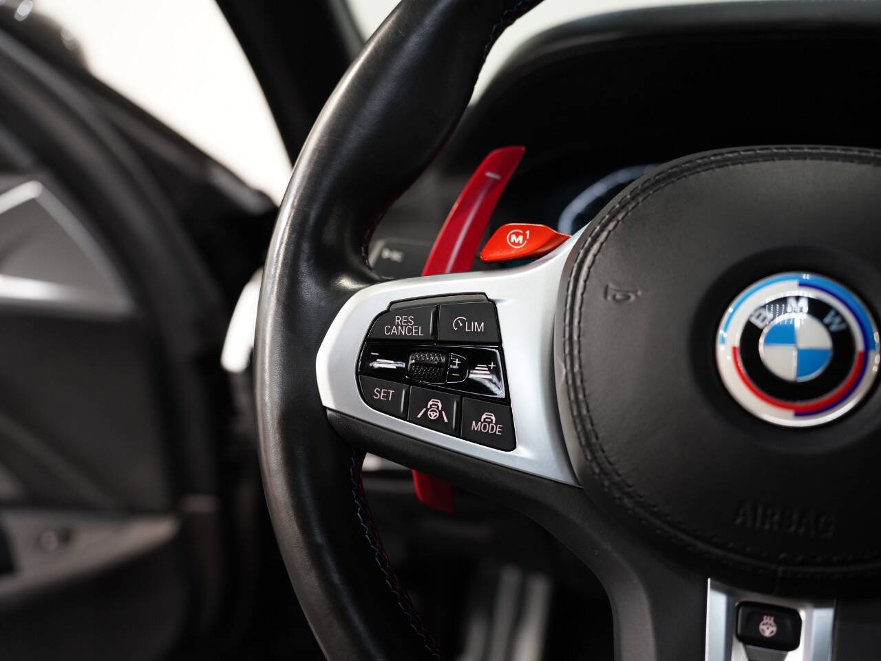 BLACK SAPPHIRE METALLIC, 2021 BMW M5 Image 47