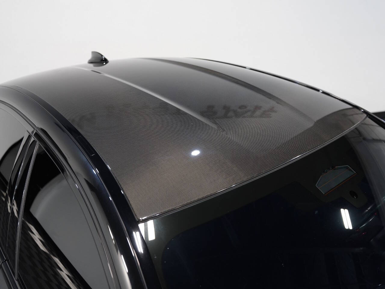 BLACK SAPPHIRE METALLIC, 2021 BMW M5 Image 15