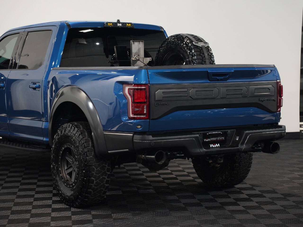 FORD PERFORMANCE BLUE, 2019 FORD F150 SUPERCREW CAB Image 19