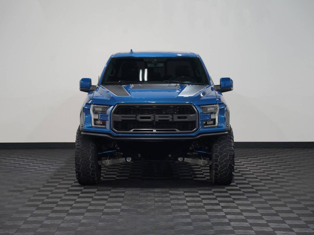 FORD PERFORMANCE BLUE, 2019 FORD F150 SUPERCREW CAB Image 4