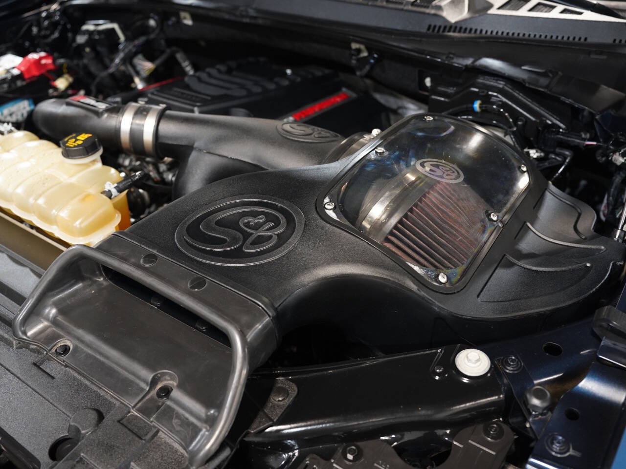 FORD PERFORMANCE BLUE, 2019 FORD F150 SUPERCREW CAB Image 60