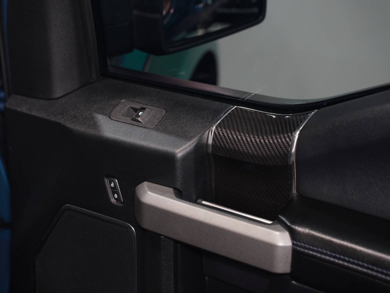 FORD PERFORMANCE BLUE, 2019 FORD F150 SUPERCREW CAB Image 31