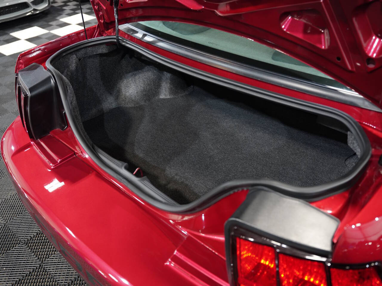 REDFIRE METALLIC, 2004 FORD MUSTANG Image 46