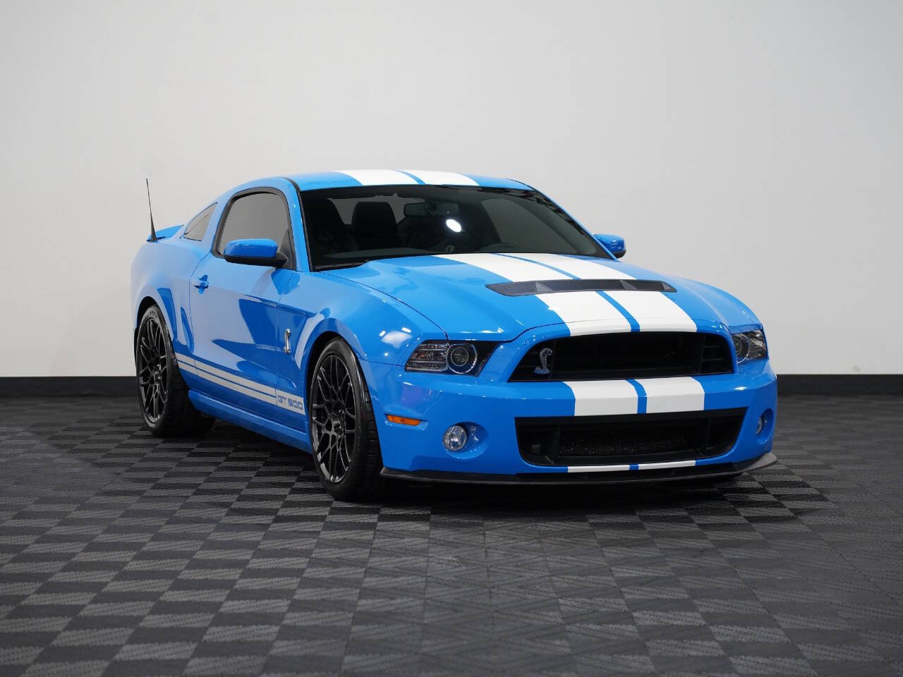 GRABBER BLUE, 2013 FORD MUSTANG Image 5