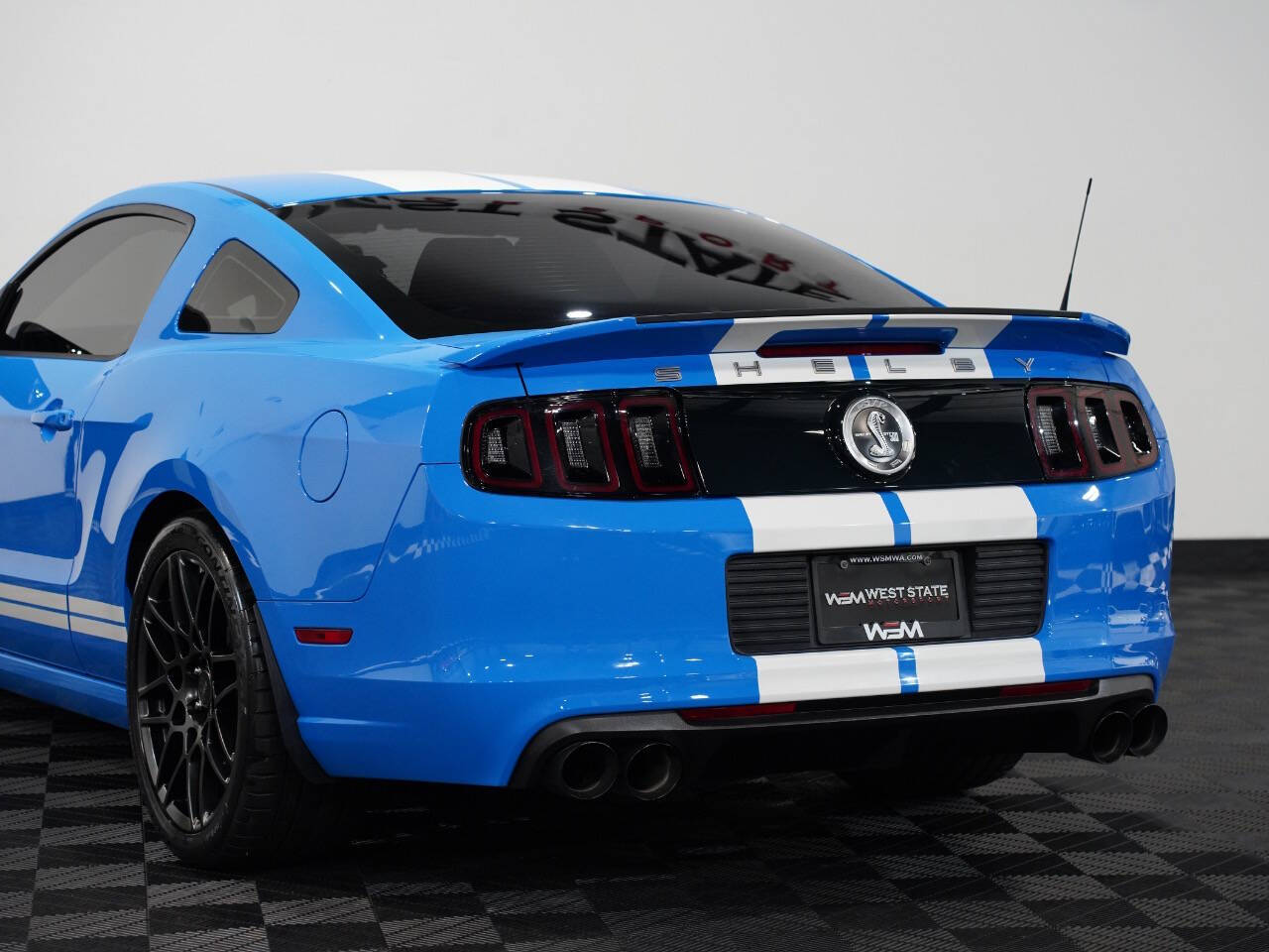GRABBER BLUE, 2013 FORD MUSTANG Image 18