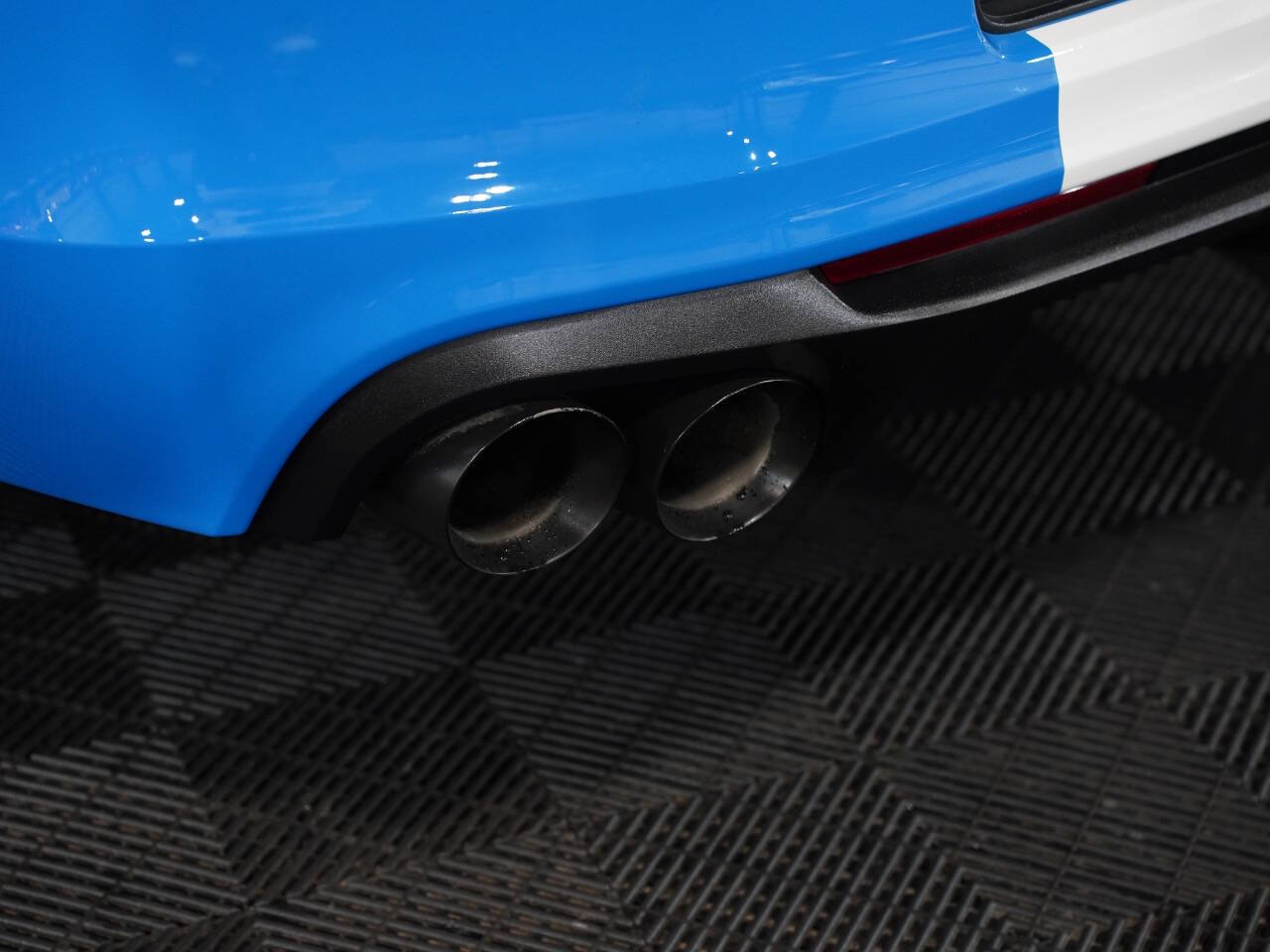 GRABBER BLUE, 2013 FORD MUSTANG Image 20