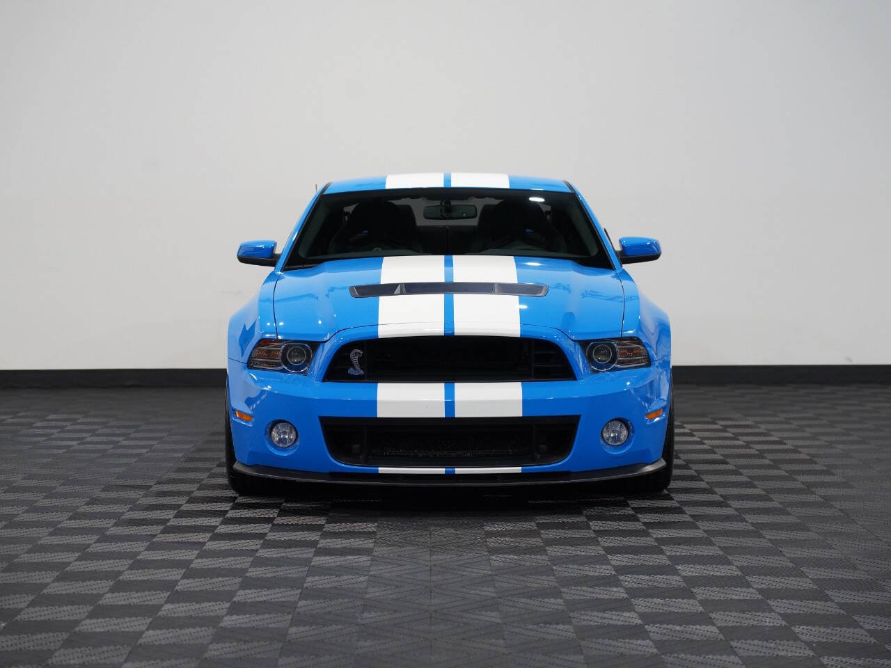 GRABBER BLUE, 2013 FORD MUSTANG Image 4