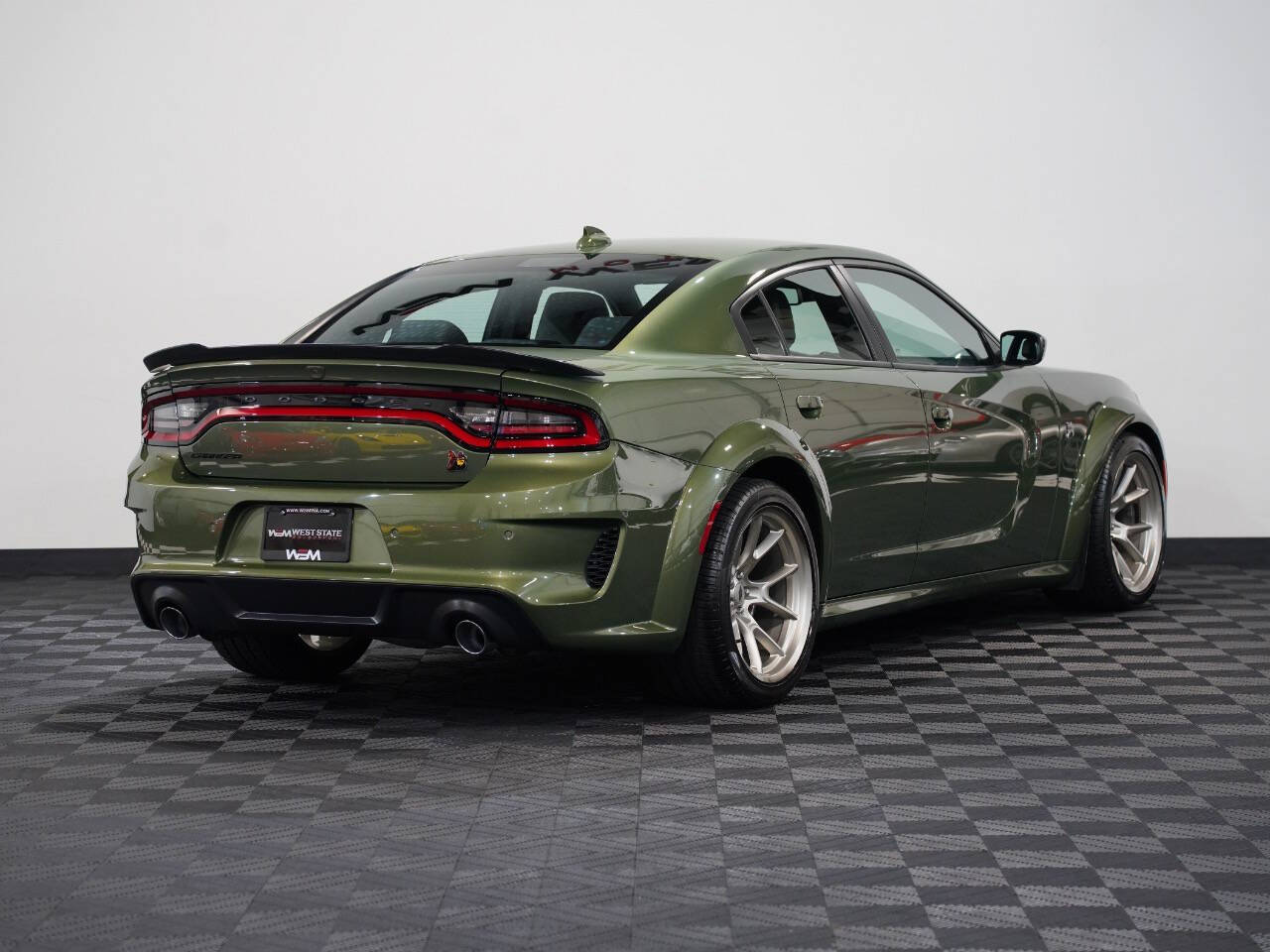 F8 GREEN, 2023 DODGE CHARGER Image 6
