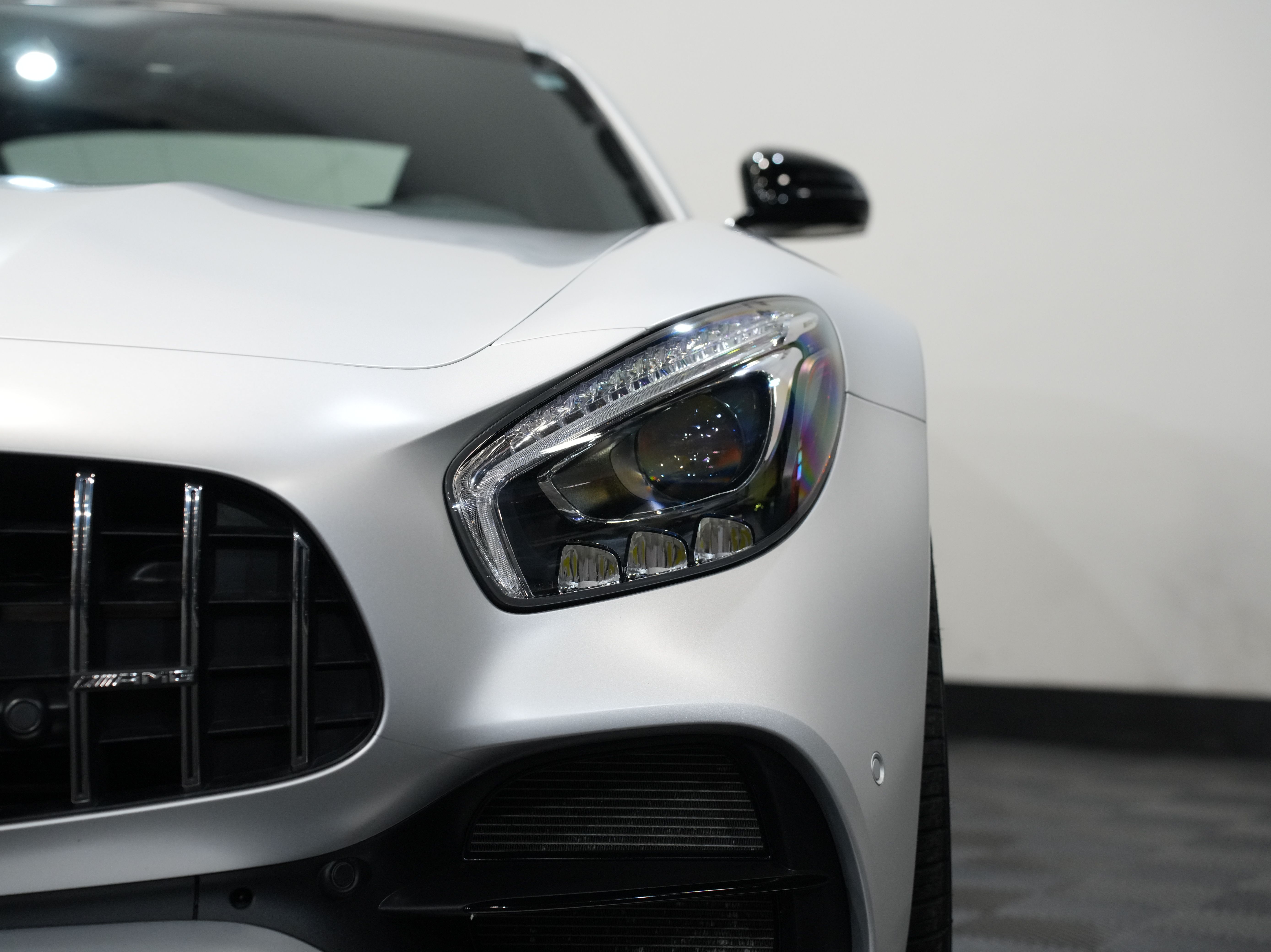 SILVER, 2018 MERCEDES-BENZ MERCEDES-AMG GT Image 10