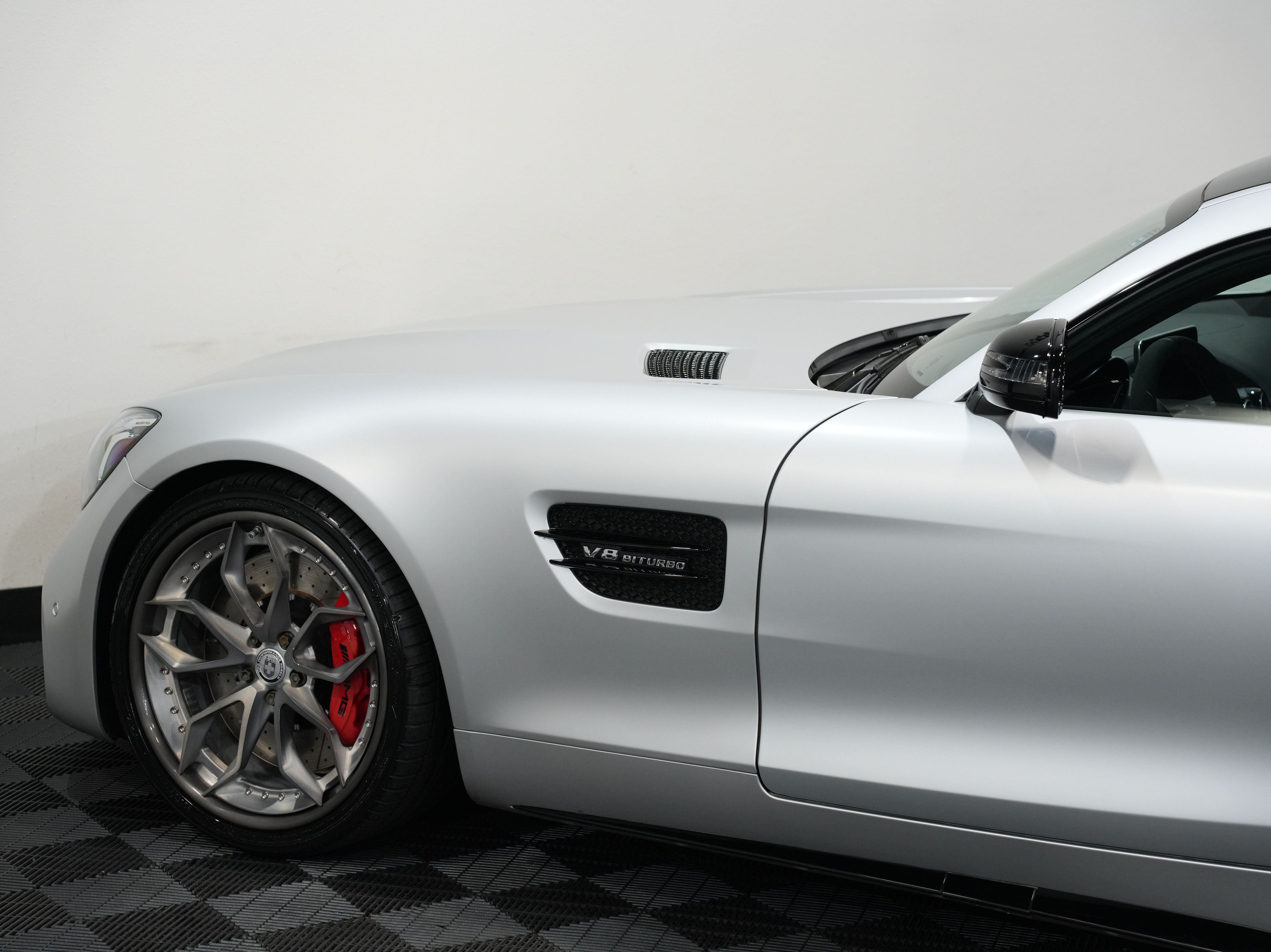 SILVER, 2018 MERCEDES-BENZ MERCEDES-AMG GT Image 22