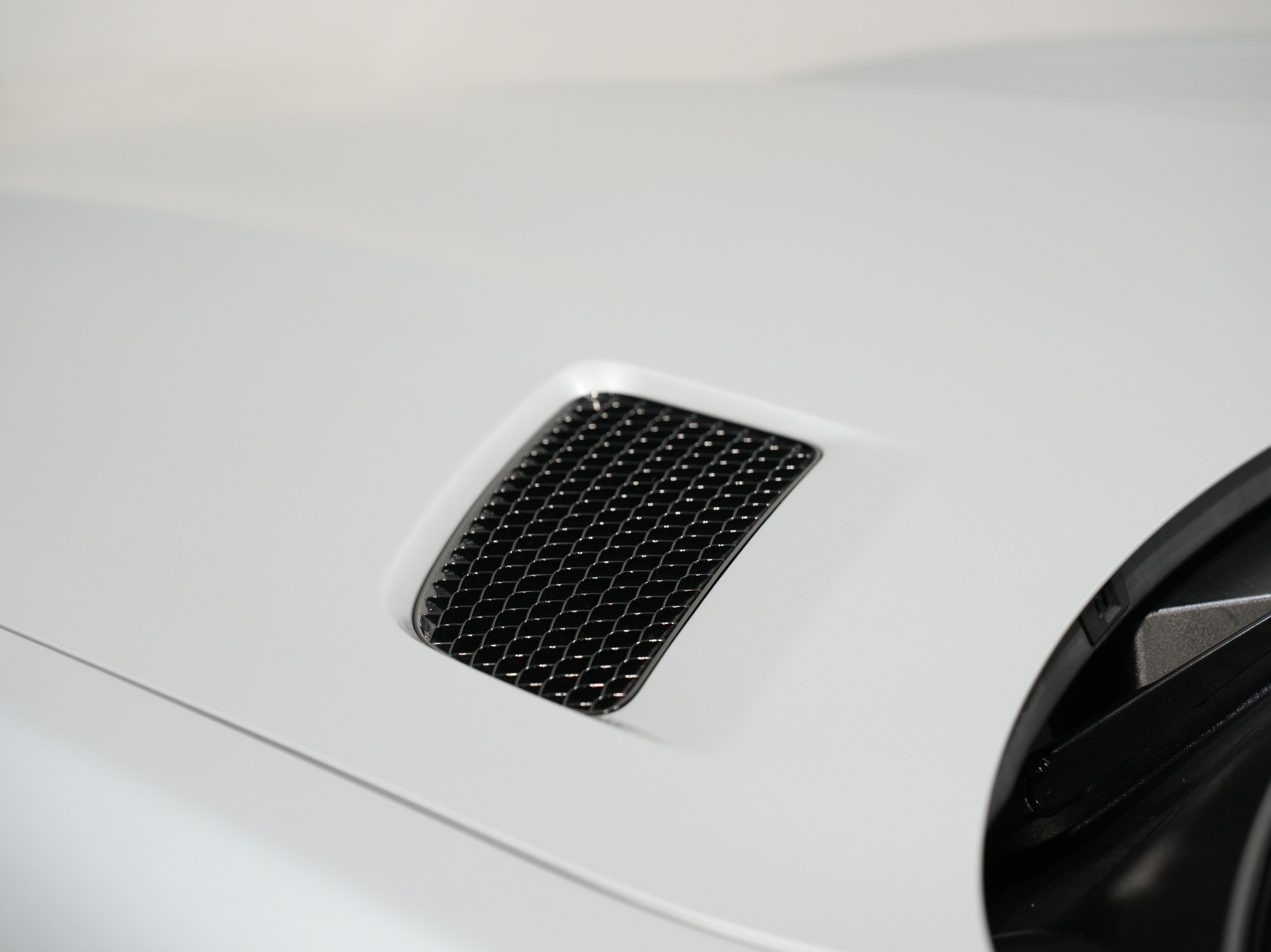SILVER, 2018 MERCEDES-BENZ MERCEDES-AMG GT Image 23