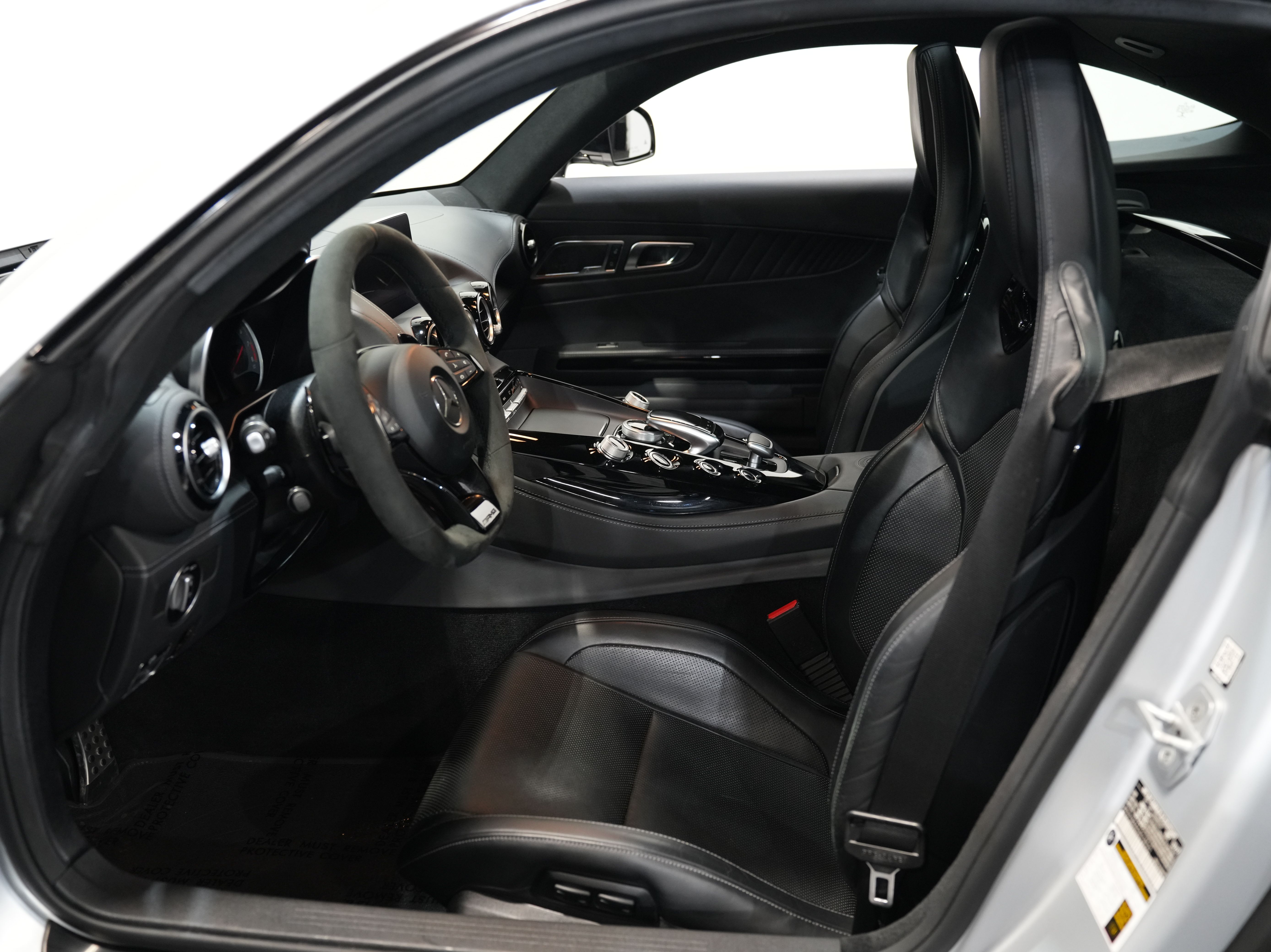 SILVER, 2018 MERCEDES-BENZ MERCEDES-AMG GT Image 31
