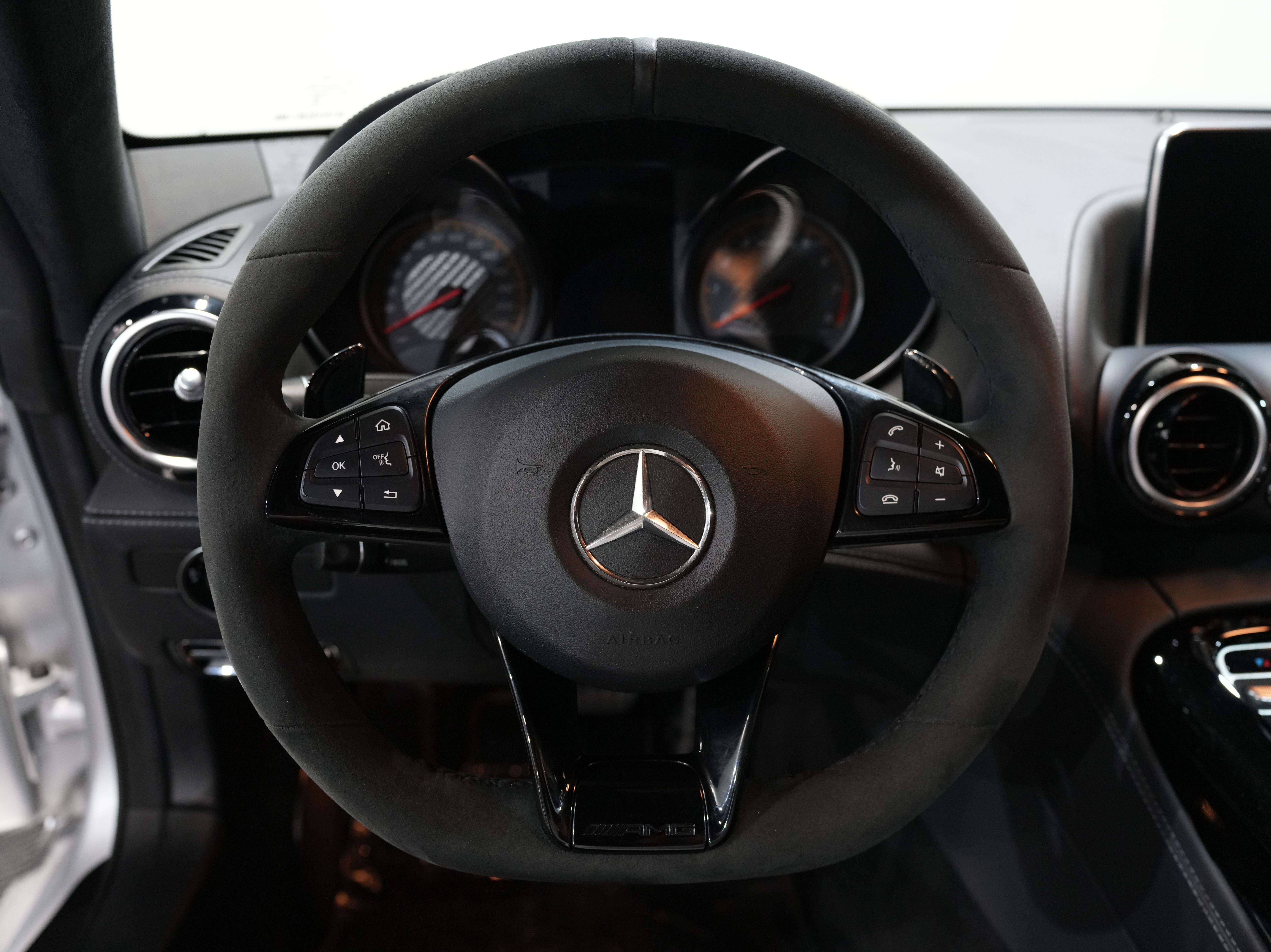 SILVER, 2018 MERCEDES-BENZ MERCEDES-AMG GT Image 36