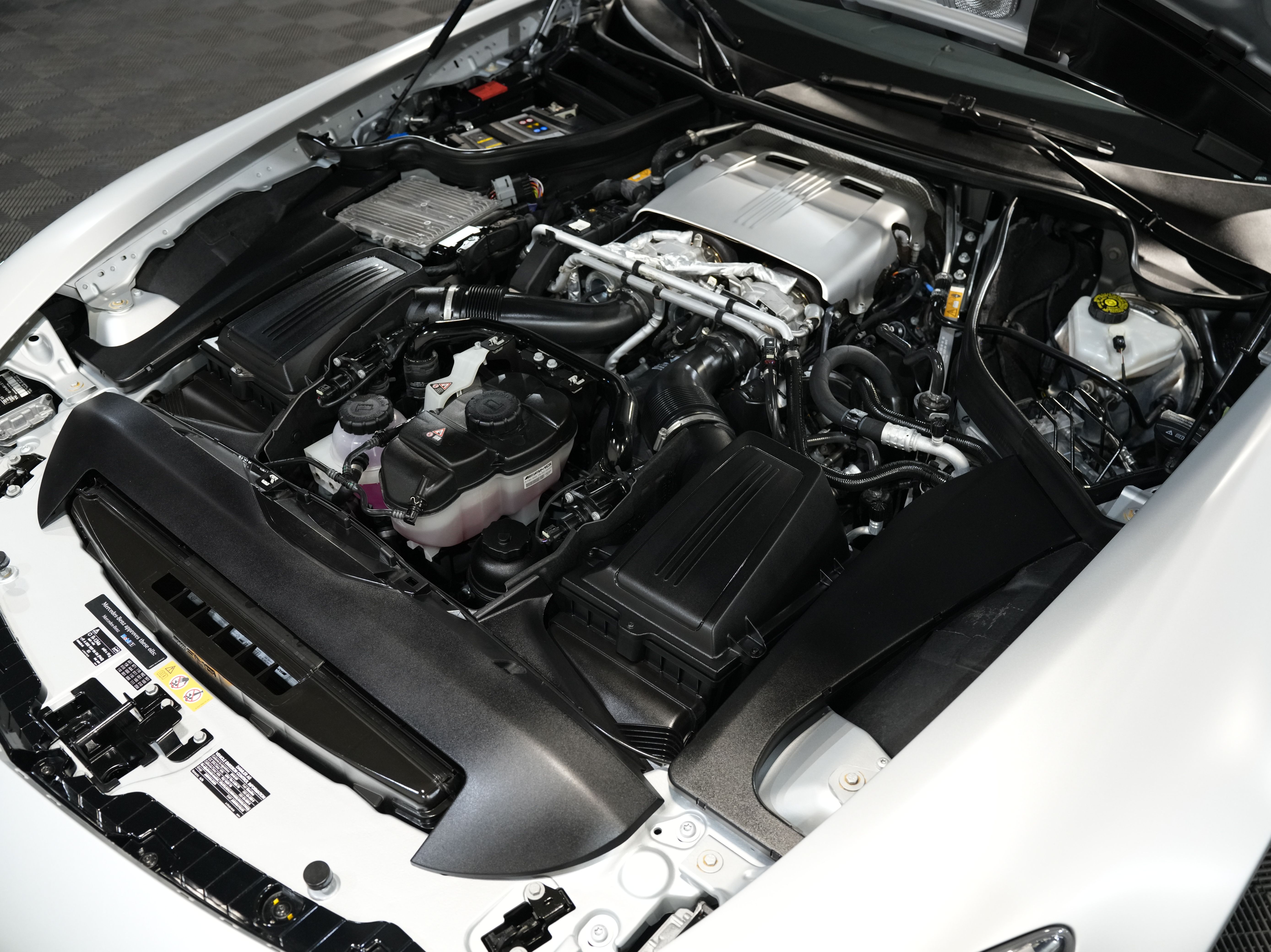 SILVER, 2018 MERCEDES-BENZ MERCEDES-AMG GT Image 45