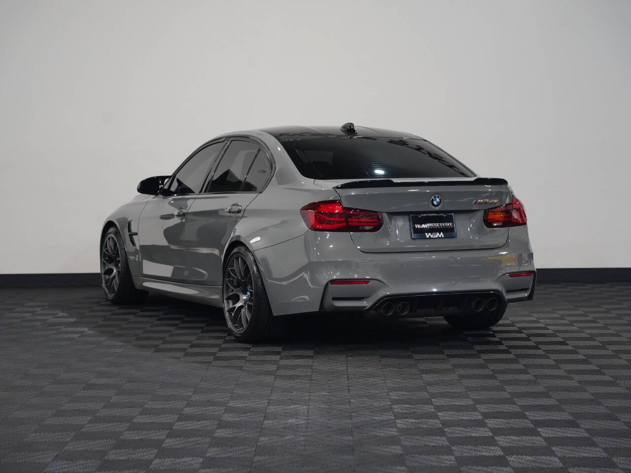 LIME ROCK GRAY METALLIC, 2018 BMW M3 Image 8