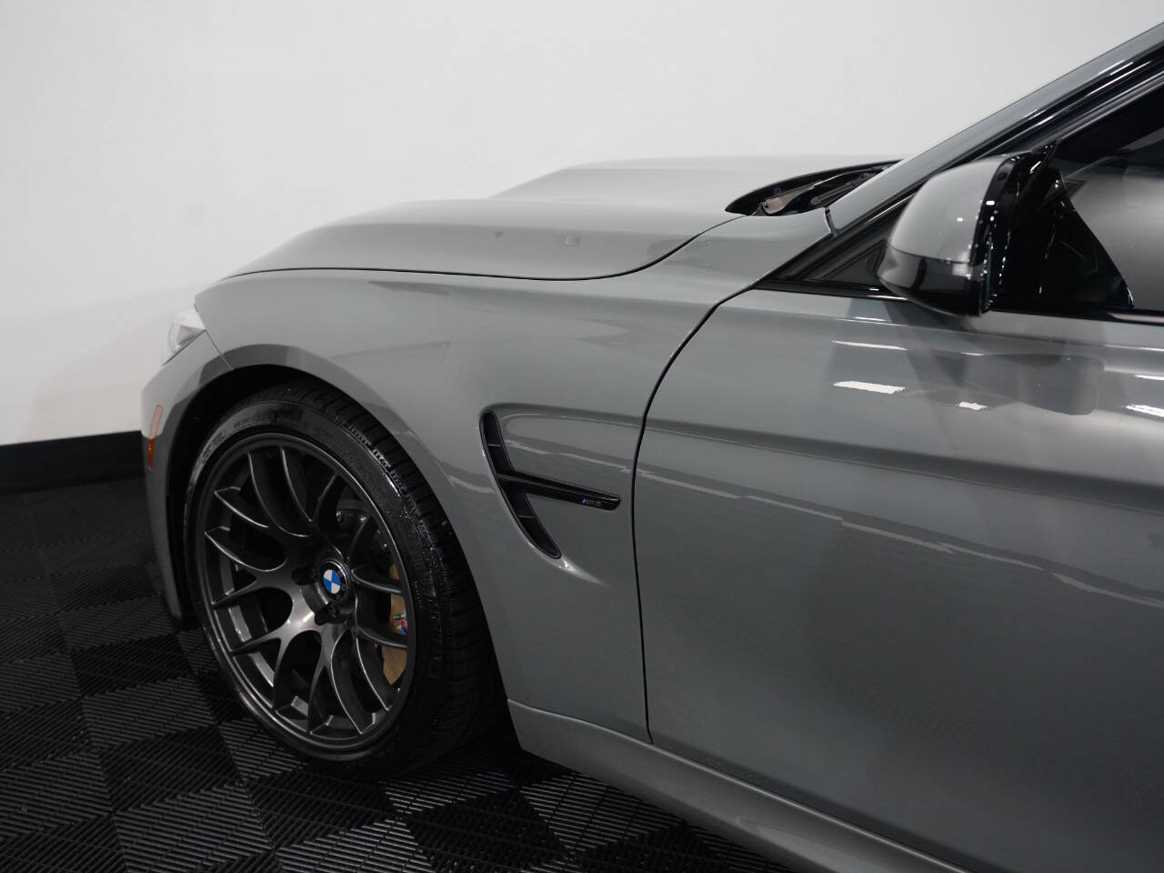 LIME ROCK GRAY METALLIC, 2018 BMW M3 Image 22