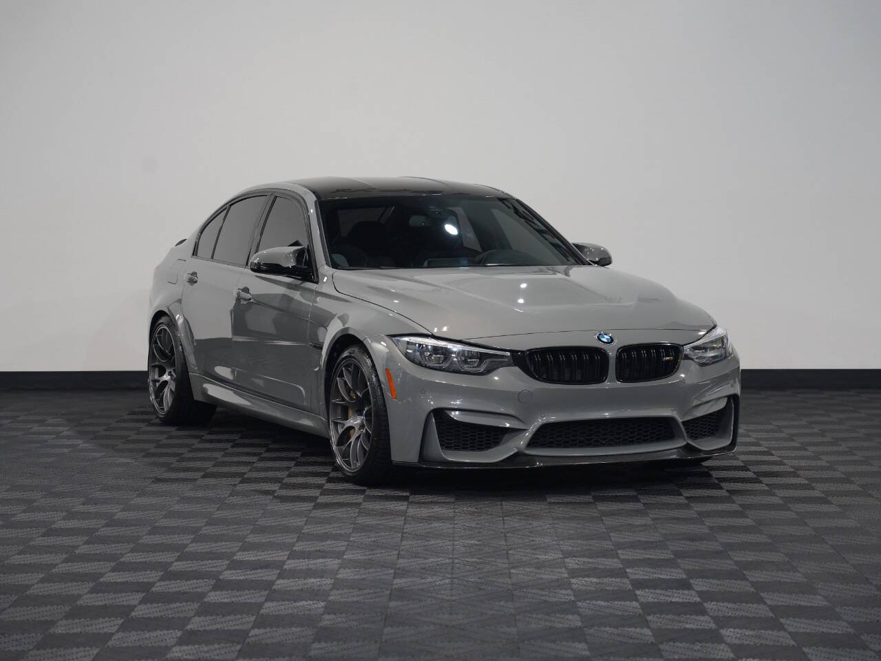 LIME ROCK GRAY METALLIC, 2018 BMW M3 Image 5