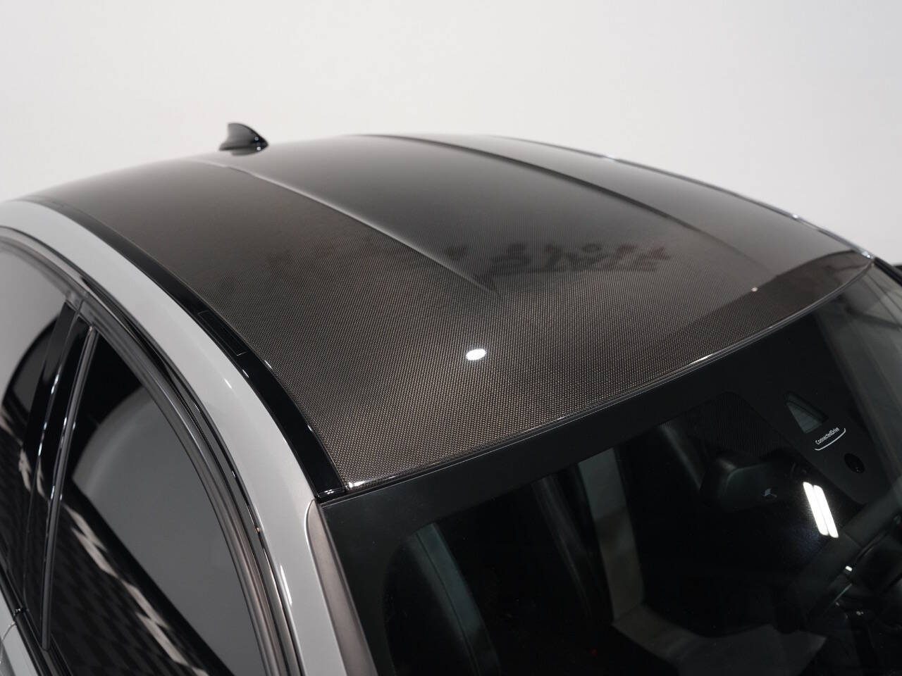 LIME ROCK GRAY METALLIC, 2018 BMW M3 Image 15
